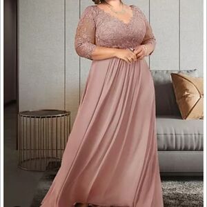 Imagine a dress that instantly makes you feel elegant and sophisticated.B20